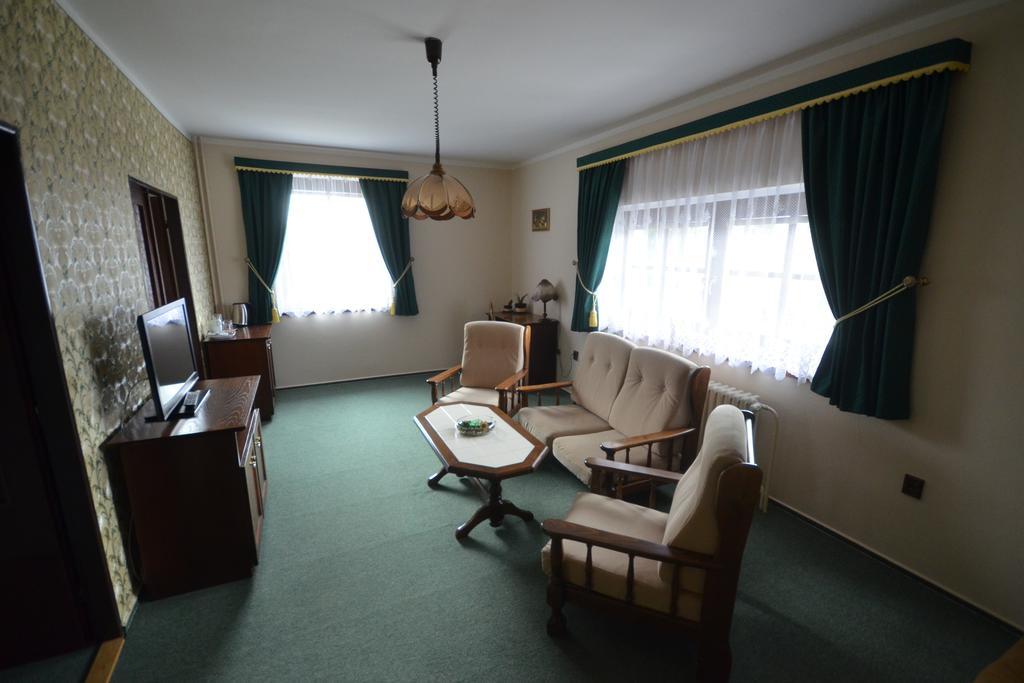 Villa Zerotin Penzion Bed & Breakfast Velké Losiny Εξωτερικό φωτογραφία