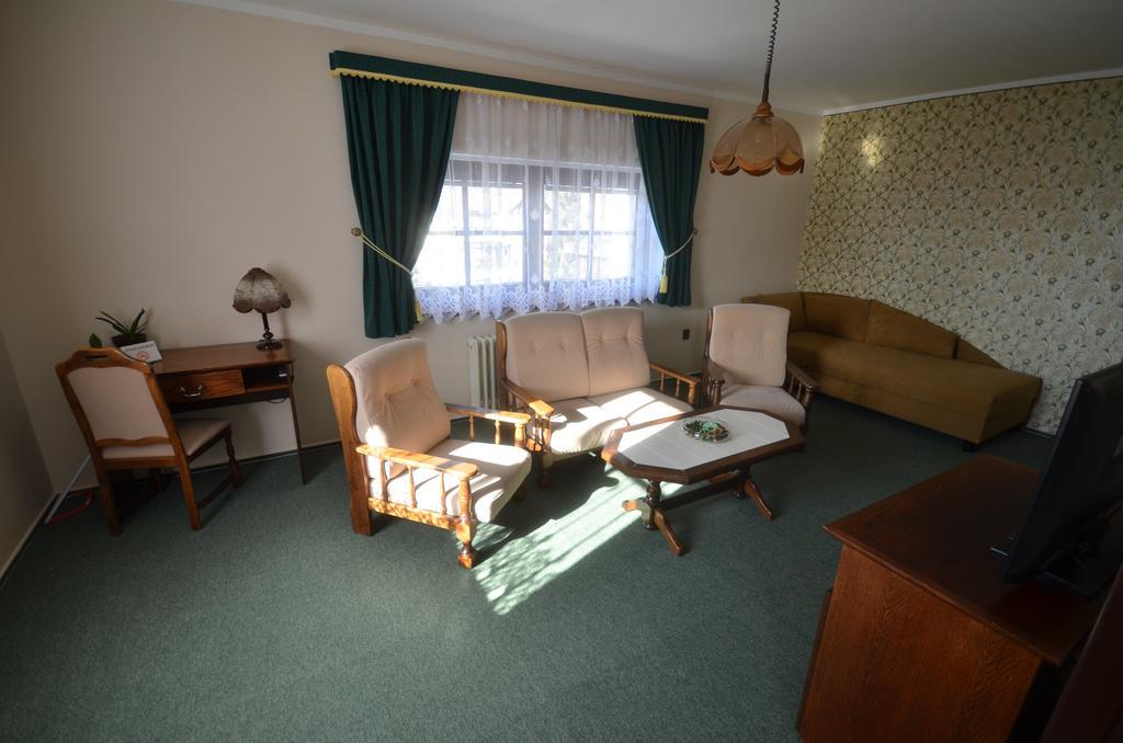 Villa Zerotin Penzion Bed & Breakfast Velké Losiny Εξωτερικό φωτογραφία